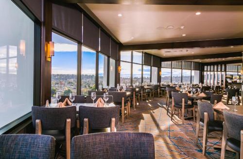 Harbor Hotel | Holiday Inn Long Beach - Airport by IHG