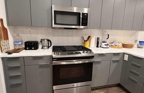 West San Jose House | Holiday sale. 10 min to SJC. Close to Santana Row