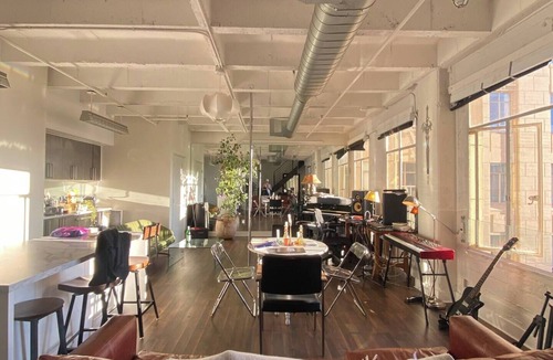 Hollywood Apartment | Hollywood and Vine loft