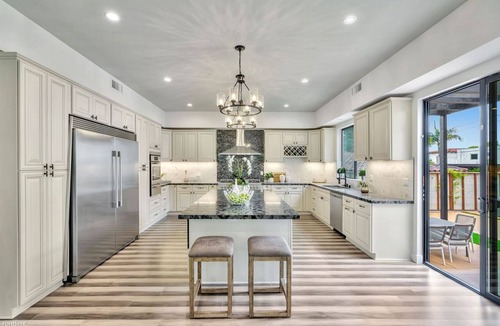 Los Feliz House | Hollywood Dream House with pool