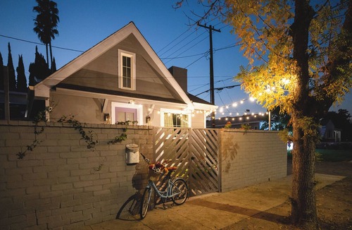 Burbank House | Hollywood Family Nest in Burbank, Steps to Studios!