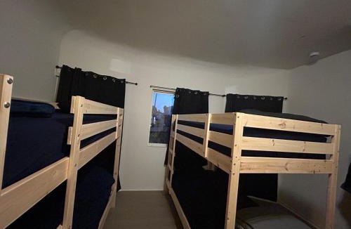 Little Armenia Hostel | Hollywood Home