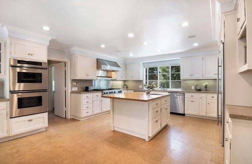 Holmby Hills House | Holmby Hills 6 Bedroom Villa with Pool