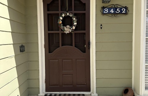 Cal Heights House | Home away from Home in trendy Long Beach neighborhood