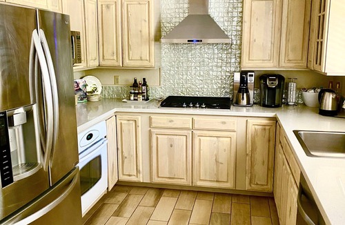 Northeast Carmel House | Home away from Home in Carmel!