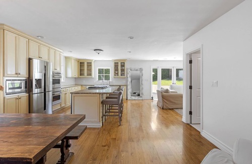 Tree Section House | Home away from home with great proximity to everything Manhattan Beach!