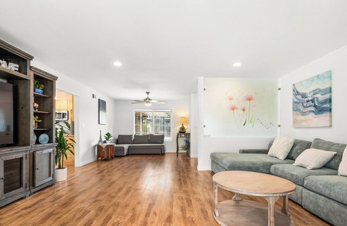 Glendora House | Home away home 4B 2B