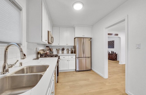 North Central House | Home in the Heart of Pasadena!