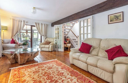 Pershore House | Home in The Vale of Evesham with Hot Tub