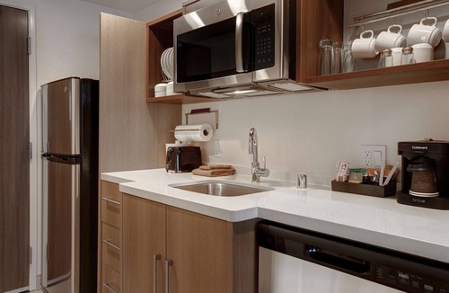 Garden Grove Hotel | Home2 Suites by Hilton Garden Grove