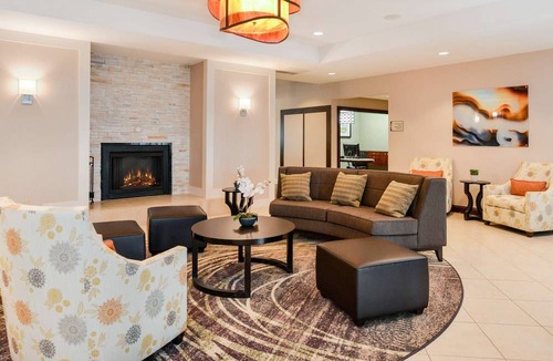 Raisin Hotel | Homewood Suites by Hilton Fresno
