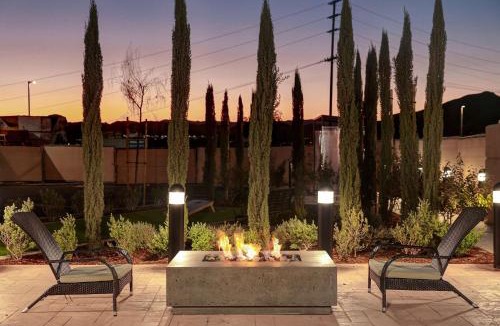 Valencia Hotel | Homewood Suites By Hilton Santa Clarita/Valencia, Ca