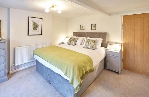 Masham House | Host & Stay - Green Willow