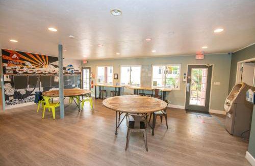 Point Loma Heights Hostel | Hostel ∙ 2 guests