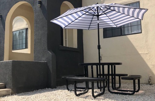Wilshire Center Hostel | Hostel ∙ 8 guests