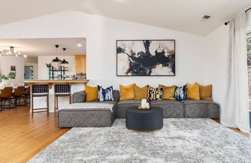 Mariposa House | Hot Tub, Fire Pit, 5 Acres of Privacy, and possibly the Best Views in Mariposa!