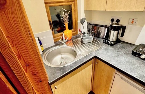 Carmarthen Cabin | Hot Tub Hideaway The Nature’s Nook