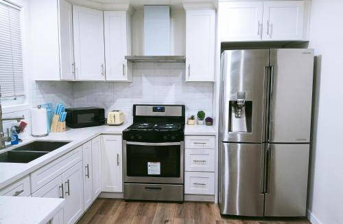 Monterey Park House | House ∙ 2 bedrooms ∙ 6 guests