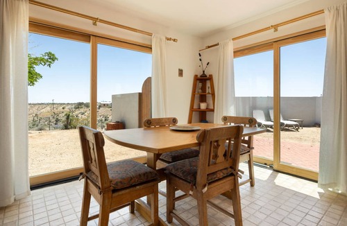 Yucca Valley House | House ∙ 2 bedrooms ∙ 4 guests