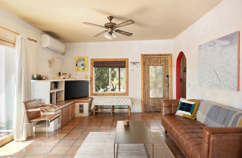 Yucca Valley House | House ∙ 2 bedrooms ∙ 4 guests