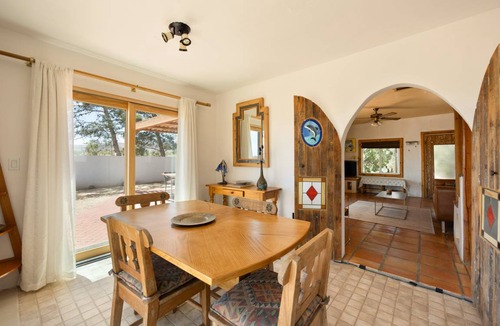 Yucca Valley House | House ∙ 2 bedrooms ∙ 4 guests