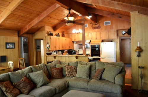 Idyllwild House | House ∙ 2 bedrooms ∙ 4 guests