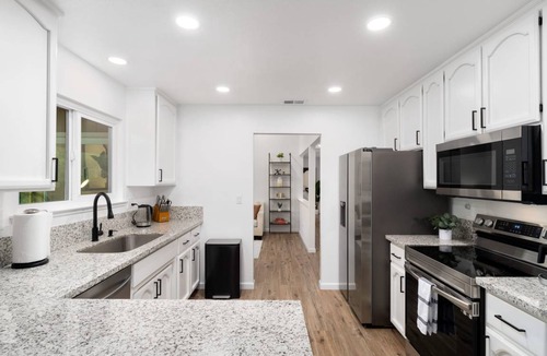 Pleasant Grove House | House ∙ 3 bedrooms ∙ 6 guests