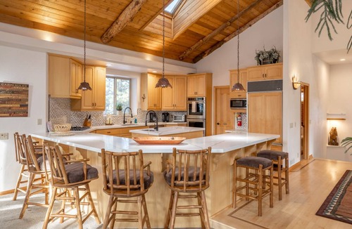 Eagle Mountain Estates House | House ∙ 4 bedrooms ∙ 13 guests