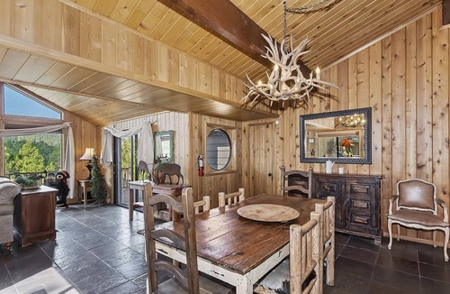 Upper Moonridge House | House ∙ 4 bedrooms ∙ 13 guests