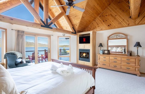 Big Bear Lake House | House ∙ 4 bedrooms ∙ 14 guests