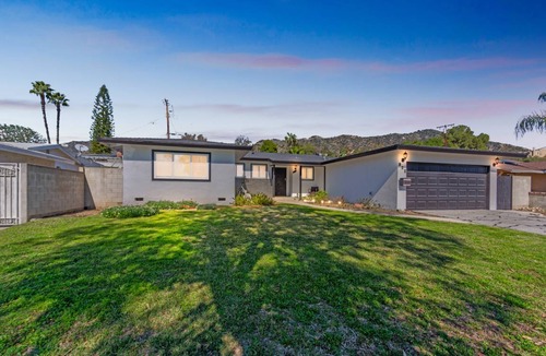 Azusa House | House ∙ 4 bedrooms ∙ 6 guests