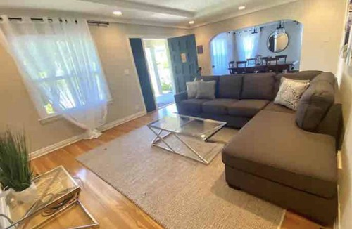 Valley Glen House | House ‏in Sherman oaks