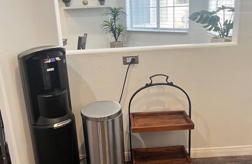 Inglewood Condo | House of Gordon Gartrale - Near LAX & Sofi! Family-Sized Condo In No. Inglewood