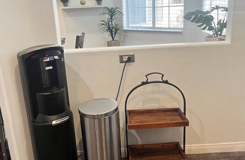 Inglewood Condo | House of Gordon Gartrale - Modern 3 Bedroom/2.5+ Bath Condo near Sofi & LAX