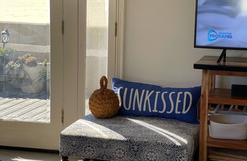 Hermosa Beach House | HOUSE to STRAND to SAND Waves & WiFi Strand Front, Presidente 3bd, Cabana opt