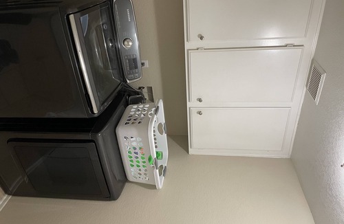 Palmdale Apartment | House washing machine, dry machine entire house