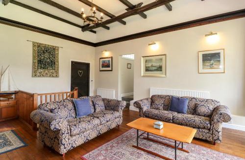Braithwaite House | How End