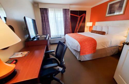 Mid Central Hotel | Howard Johnson by Wyndham Pasadena
