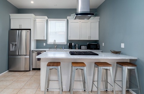 Prescott House | Huge 8 Bedroom 4 Bath Entire Duplex - Mins to SF