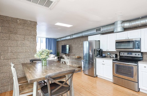 Cortez Hill Apartment | Huge Newly Renovated Suite At Downtown San Diego