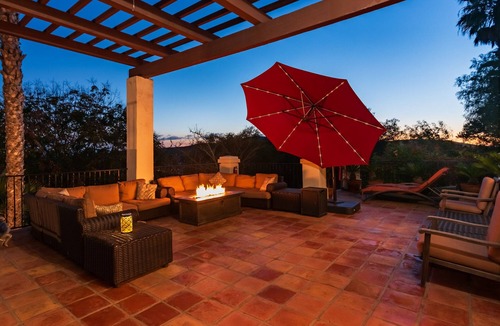 Escondido House | Huge Pool+Spa, Text Bob For SPECIAL PRICING DATES.