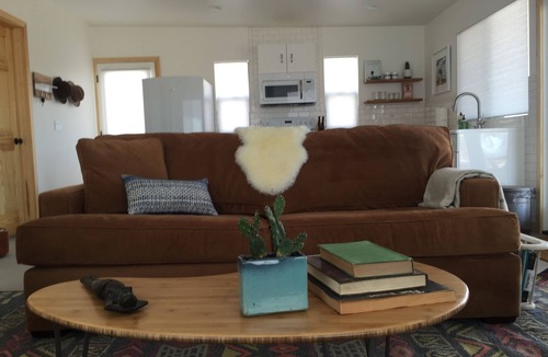 Joshua Tree Cabin | Huge Views in North Joshua Tree w/Outdoor Bathtub & Shower
