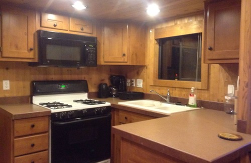 Kaweah Cabin | Humble Cabin in Sequoia Park with crazy stars