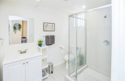 Hollywood Hills Apartment | HW.C1 - Spacious Studio, East Hollywood