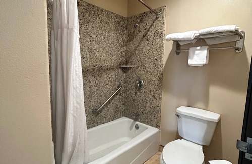 La Habra Hotel | HYLAND MOTEL