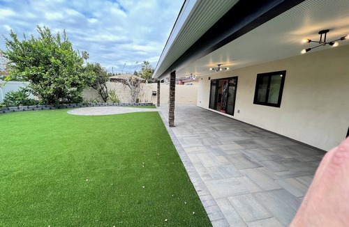 Northridge House | Immaculate 3 Bedroom Luxury House w/Private Yard!
