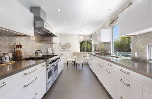 Bel Air House | Immaculate Architectural located on a cul-de-sac in Bel Air Park