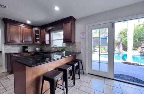 Hermosa Village House | Incredible 5 Bedroom, 4 Bath, Rock Pool & Jacuzzi Home, 1/2 Mile Walk To Disney