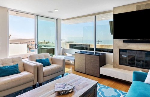 El Porto House | Incredible Ocean Views High Atop A Hill In North Manhattan Beach!
