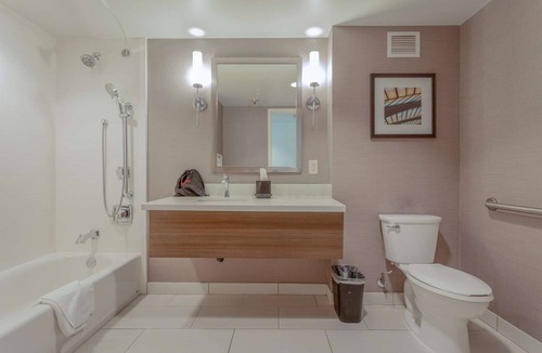 Anaheim Resort Hotel | Indulge in Comfort! 4 Pet-Friendly Units, Near Disneyland Resort